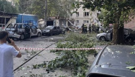 Горящие машины, поврежденные дома и 16 пострадавших — результат ночной атаки ВСУ на Воронеж