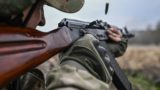 Российский боец ищет спасенную им в ДНР девочку
