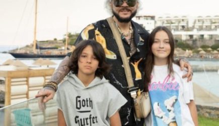 Дочь измученного болезнью Киркорова переживает трудности на чужбине