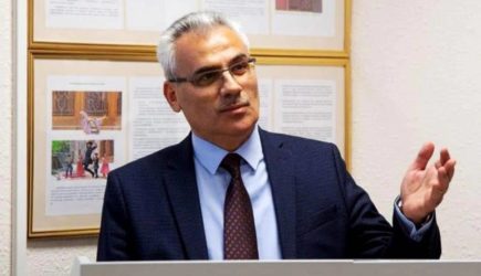 Главу азербайджанской диаспоры депортируют из России прямо сейчас