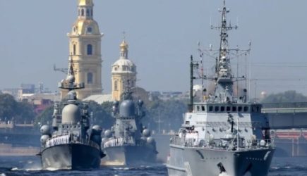 Корабли и самолёты РФ двинулись в сторону США