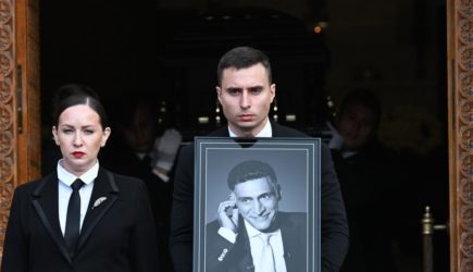 Тиграна Кеосаяна в последний путь проводили аплодисментами