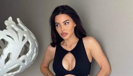 Самойлова похвасталась телом в &#171;голом&#187; боди на фоне слухов о разводе