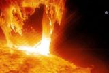 Самая сильная вспышка на Солнце прямо сейчас