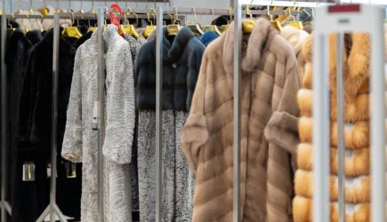 Россиянки бросились скупать забытый вид одежды