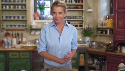 Юлия Высоцкая впервые откровенно рассказала о состоянии дочери страшной после аварии