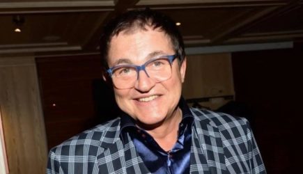 Дибров впервые объяснился за пикантный скандал с расстегнутой ширинкой