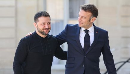 «Импичмент, быстро»: Макрона облили грязью во Франции из-за встречи с Зеленским