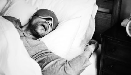 Ученые впервые установили крайне опасную связь апноэ и бессонницы