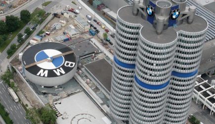 Чистая прибыль BMW выросла более чем в 3 раза