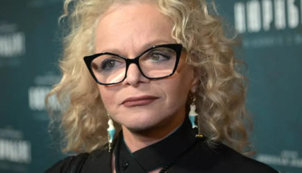 Сделано заявление о тяжелом состоянии Ларисы Долиной