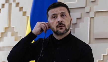 В Раде описали состояние Зеленского словами &laquo;ранен, но не yбит&raquo;