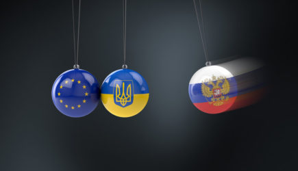 Медведчук: снос верхушки в Киеве повернёт Украину к России и вызовет кризис в ЕС