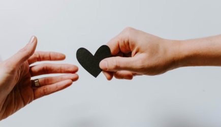 Ученые пришли к неожиданному выводу о сострадании