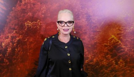 Минивэн Долиной за 16 млн рублей попал в ДТП в Москве: подробности