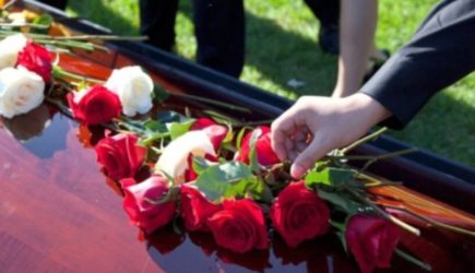 Правила получения пособия на погребение меняются с 2026 года