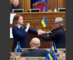 Депутаты Верховной Рады Украины устроили потасовку