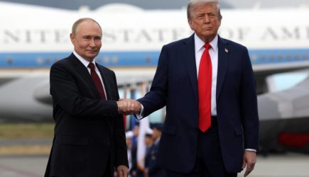 Трамп отказался захватывать Путина