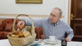 Владелец пекарни &laquo;Машенька&raquo; рассказал о подаренных Путиным сладостях