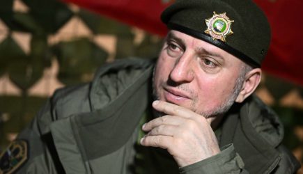 Командир &laquo;Ахмата&raquo; Алаудинов дал совет старшеклассникам