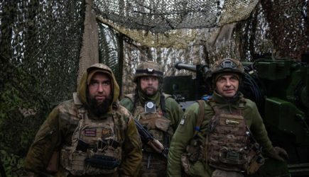 Дмитриев назвал вывод ВСУ из Донбасса путём к миру для Украины