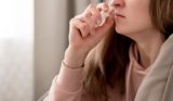 Сожжете слизистую: врач назвала два «народных» средства, которые нельзя капать в нос ни в коем случае
