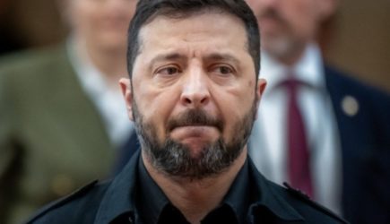 В Раде потребовали признать Зеленского террористом