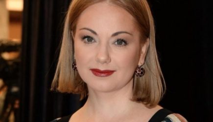 От триумфа к 5 тысячам рублей с младенцем: предательство мужа сломало 51-летнюю Будину