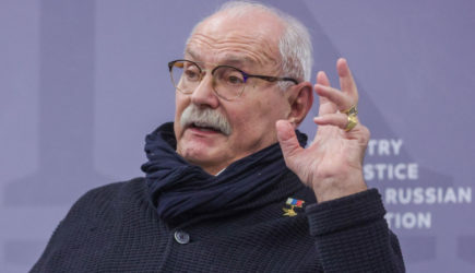 &laquo;Миша, давай!&raquo;: Михалков раскритиковал игру Ефремова на репетиции