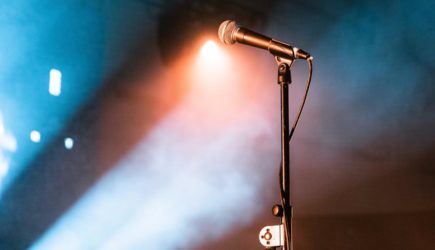 Беглые российские звезды столкнулись с новой угрозой в США