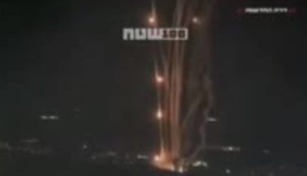 Огневой вал ПВО Израиля по иранским ракетам сняли на видео