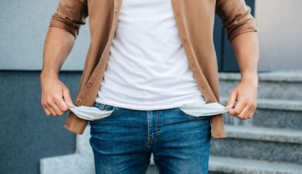 Воздержитесь от этих вещей в марте, чтобы не остаться без копейки в кармане