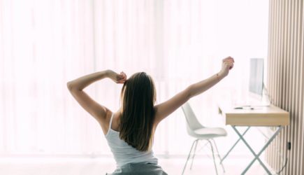 Вот почему мы просыпаемся бодрыми после ярких снов: ученые установили причину