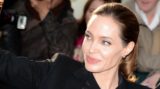 Джоли спровоцировала слухи о неудачной пластике: что с ее внешностью
