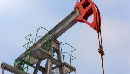 Одна из самых развитых экономик мира не стала покупать нефть у России