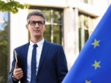 Евросоюз отказался эвакуировать дипломатов из Киева после призыва МИД РФ