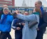 <h2 class="news-title"><a href="https://news-z.info/popytka-napadeniya-na-rossijskogo-gubernatora-popala-na-video/">Попытка нападения на российского губернатора попала на видео</a></h2>