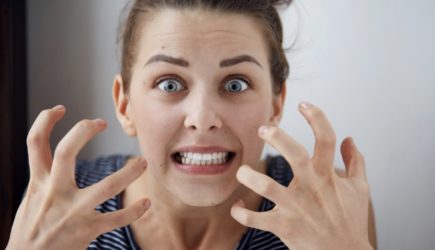 Челюсть дьявола: почему на самом деле мы скрипим зубами &ndash; очень опасный симптом