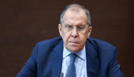 Лавров: Трамп хочет убрать &laquo;Лукойл&raquo; и&nbsp;&laquo;Роснефть&raquo; с&nbsp;мирового рынка