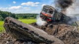Теракт в Белгородской области: Электричка с людьми сошла с рельс. Гладков назвал причину