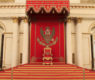 <h2 class="news-title"><a href="https://news-z.info/v-ermitazhe-zaderzhali-sevshego-na-bolshoj-imperatorskij-tron-posetitelya/">В Эрмитаже задержали севшего на Большой императорский трон посетителя</a></h2>