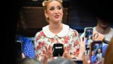 Бузова выступила в Кремле в инвалидной коляске