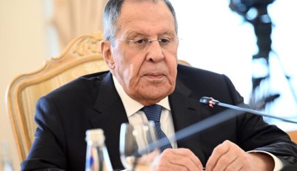 Лавров выругался во время круглого стола