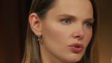 Боярская оставила семью дома и отправилась на Великую Китайскую стену
