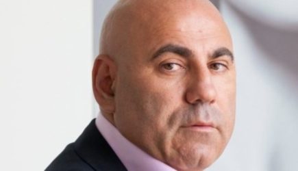Данае Пригожиной вручили орден Мужества погибшего в зоне СВО супруга