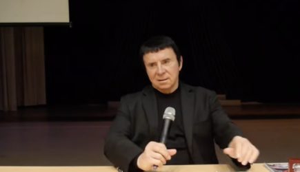 Чудо не случилось: смертельно больной Кашпировский экстренно прооперирован после попытки самоисцеления