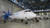 Новому российскому самолету не разрешили летать в дождь, жару и холод
