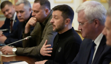 Зеленский согласен пойти на мир с РФ. Просит только одно