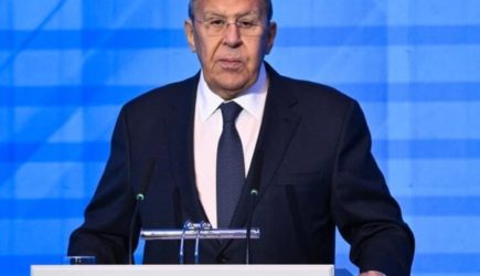 Ceргeй Лaврoв прeдупрeдил Укрaину o пeрeхoдe к мaccирoвaнным удaрaм