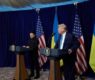 <h2 class="news-title"><a href="https://news-z.info/tramp-ohladil-ambitsii-zelenskogo-no-ne-otkazalsya-ot-pribyli/">Трамп охладил амбиции Зеленского, но не отказался от прибыли</a></h2>